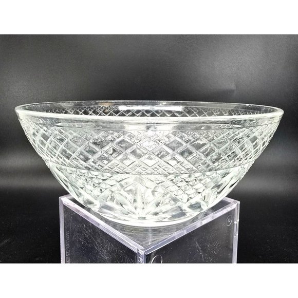 Vintage Cut Glass Serving Bowl With Intricate Diamond & Starburst Pattern JJ3815 - Picture 3 of 10